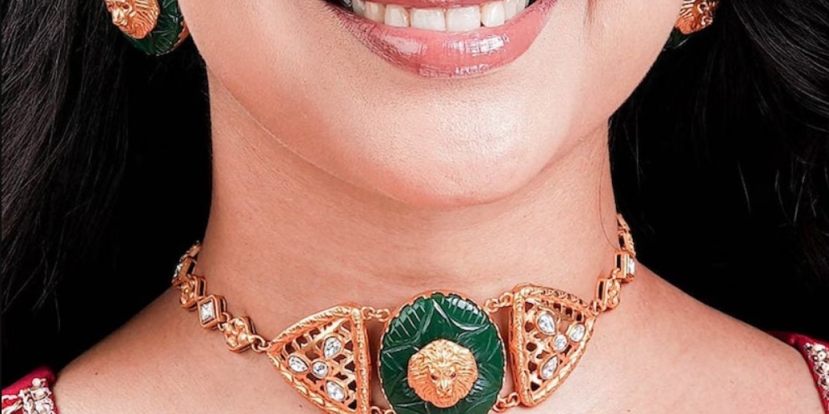 Green Kundan Emerald Polki Set Amrapali Jewelry