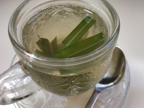 Lose Weight Naturally with Lemon Grass Tea: Recipe and Tips