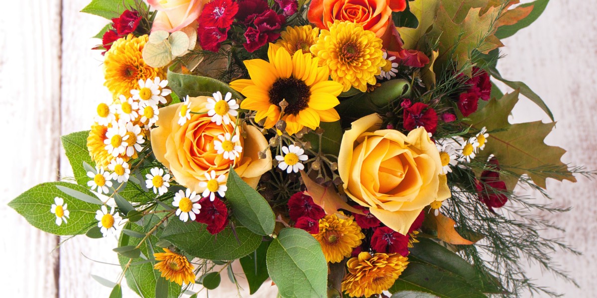 Anniversary Joy: Fresh Flowers from Cosmea Gardens