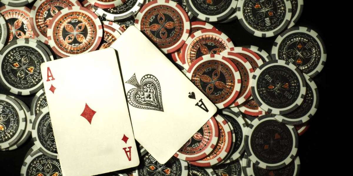 Menjadi Pemain Poker yang Unggul: Tips Profesional untuk Mengambil Keputusan yang Tepat