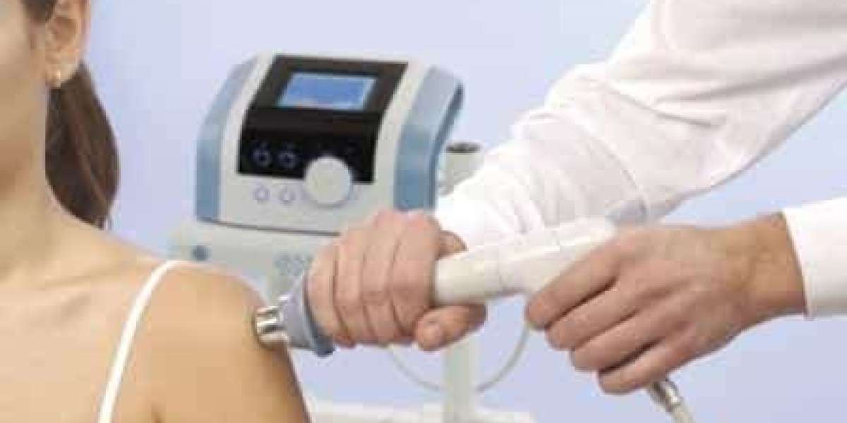 Unveiling a Breakthrough: Shockwave Therapy Redefines Solutions for Frozen Shoulder Discomfort