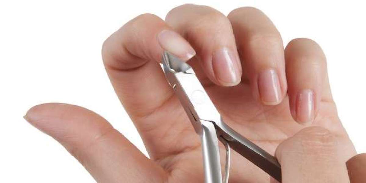 A Comprehensive Guide to Nail Length, Cuticle Care, and Choosing the Right Scissors