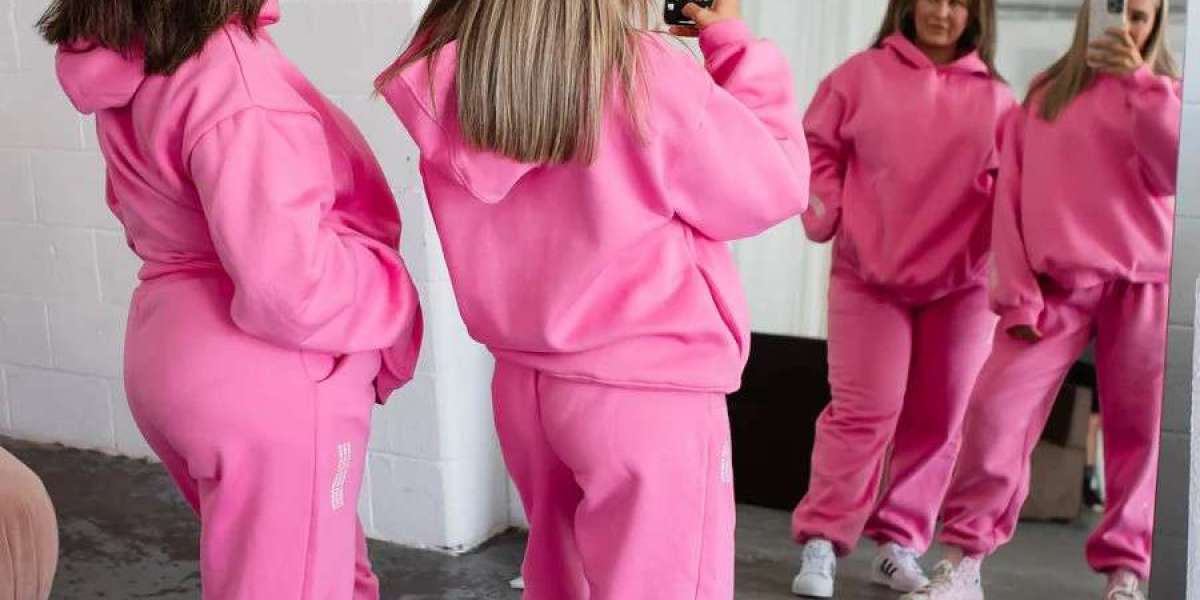 Pink Tracksuit Sets: The Must-Have Addition to Your Wardrobe