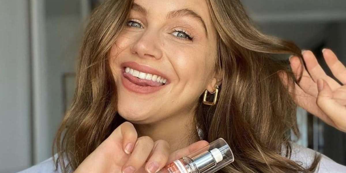 Revealing Radiant Skin: How to Remove Tan from Face and Choose the Best Face Wash for Women