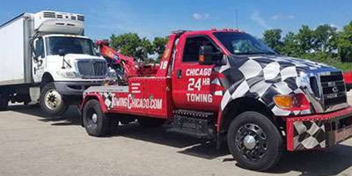 Stay Safe on the Road: 5 Key Benefits of Using an Emergency Towing Service in Chicago