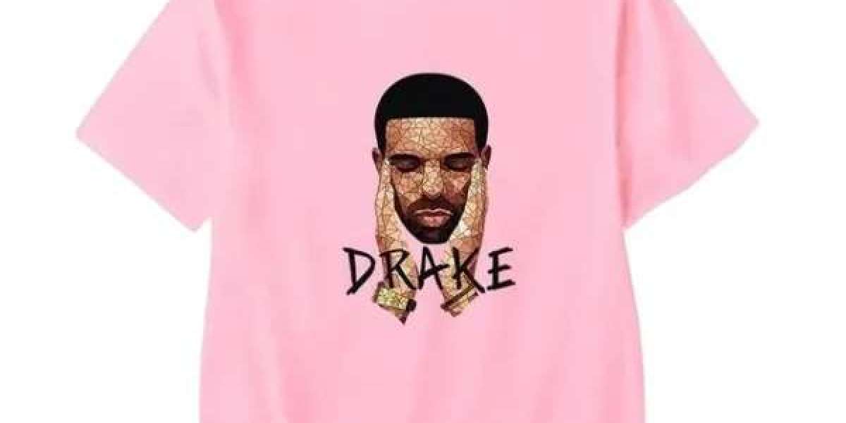 The Timeless Allure of the Drake Graphic Tee, A Symbol of Music and Fashion