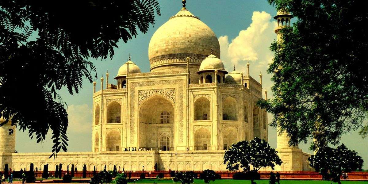 One Day Trip to Agra: A Journey Through History and Romance