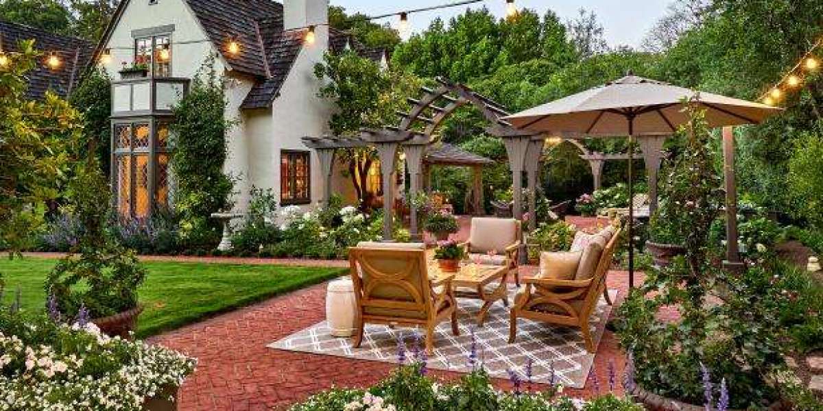 The Ultimate Outdoor Makeover: Designing Your Backyard with a Blend of Natural and Artificial Elements